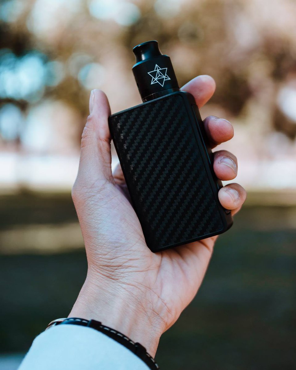 Innokintech's tweet photo. Stealth mode!

Who's in love with this all black LiftBox Bastion set up?

#blackonblack #Stealth #mode #carbonfiber #Bastion #Liftbox #innokin #innokintechnology #innovationmadeaffordable #vape #vapor https://t.co/PEW58ocTqF