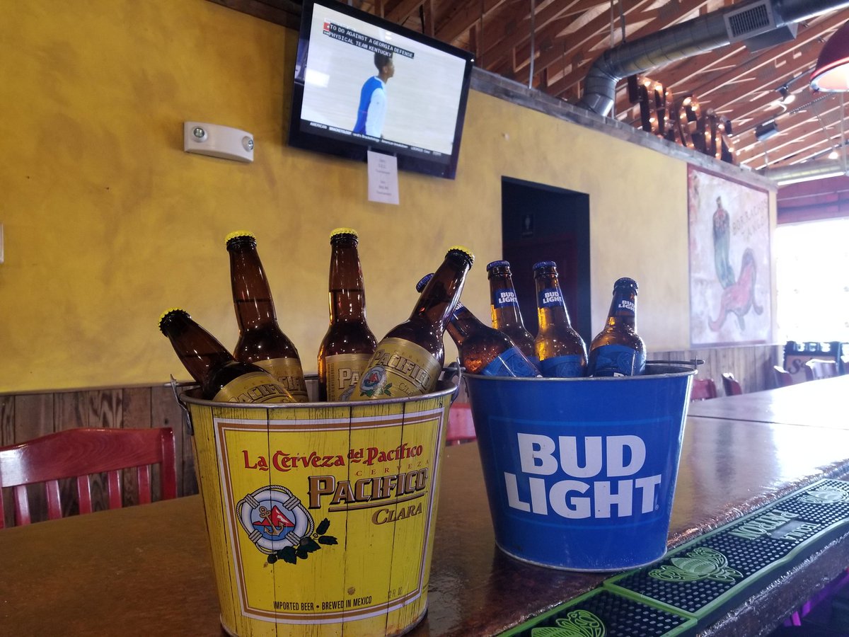 Thirsty?  Why wait?

Pacifico &amp; Bud Light buckets (of 4), only $12, all weekend long.