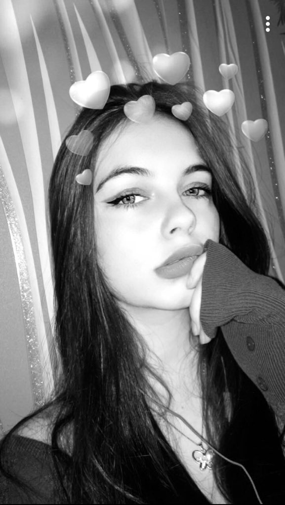 une_ju's tweet image. #PosteTonVisageAvecFiltre #snapchatfilter