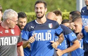AIA_it's tweet photo. La #FIGC ha autorizzato di osservare un minuto di raccoglimento nel ricordo di #DavideAstori sui campi di #Calcio #Dilettanti della #LND https://t.co/IYH8xDaZ59