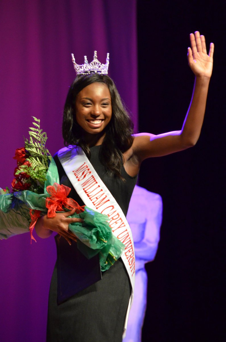 Jakolbia Shipmon was crowned Miss William Carey University 2018 at the annual scholarship pageant held March 8.
