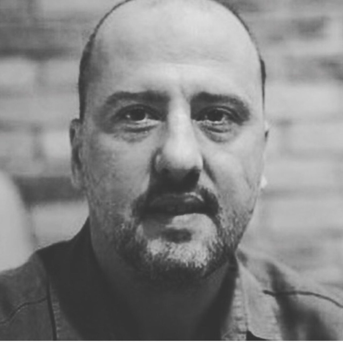 Bugün çok şık sın ahmet...darısı ahmet altan a...ve diyer gazeteci arkadaslara