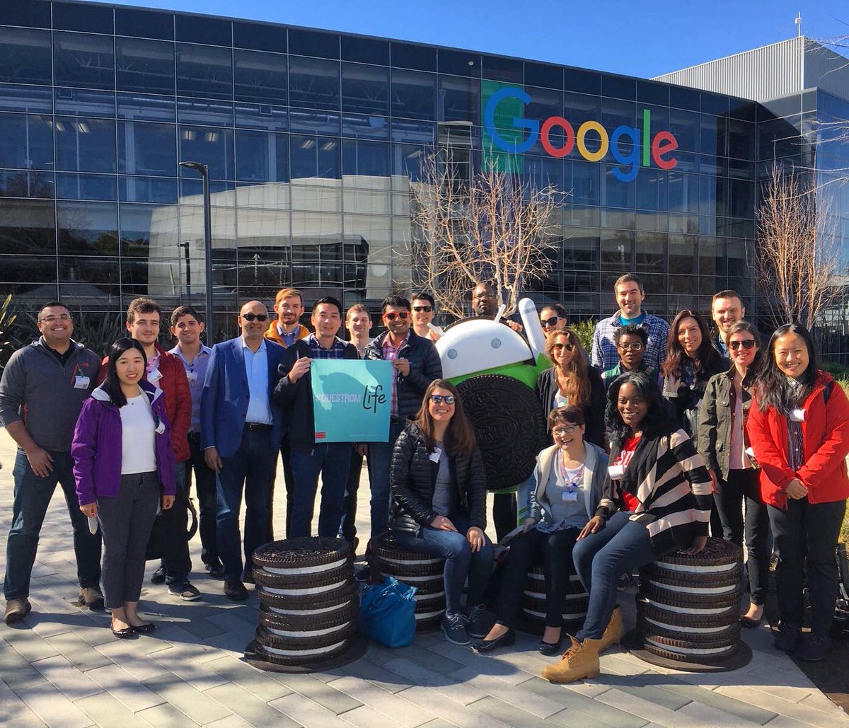 BUQuestrom's tweet photo. 4️⃣ The hotbed of technology, Silicon Valley, is a highly aspirational area for students interested in examining how digital innovations impact the future. Along with Prof @NVenkatraman, students visited some of the biggest tech companies this week!   

📸 @shirondawhite https://t.co/6ZKd6SWCTv