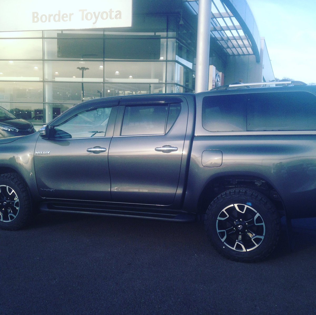 Hilux Tim tweet media