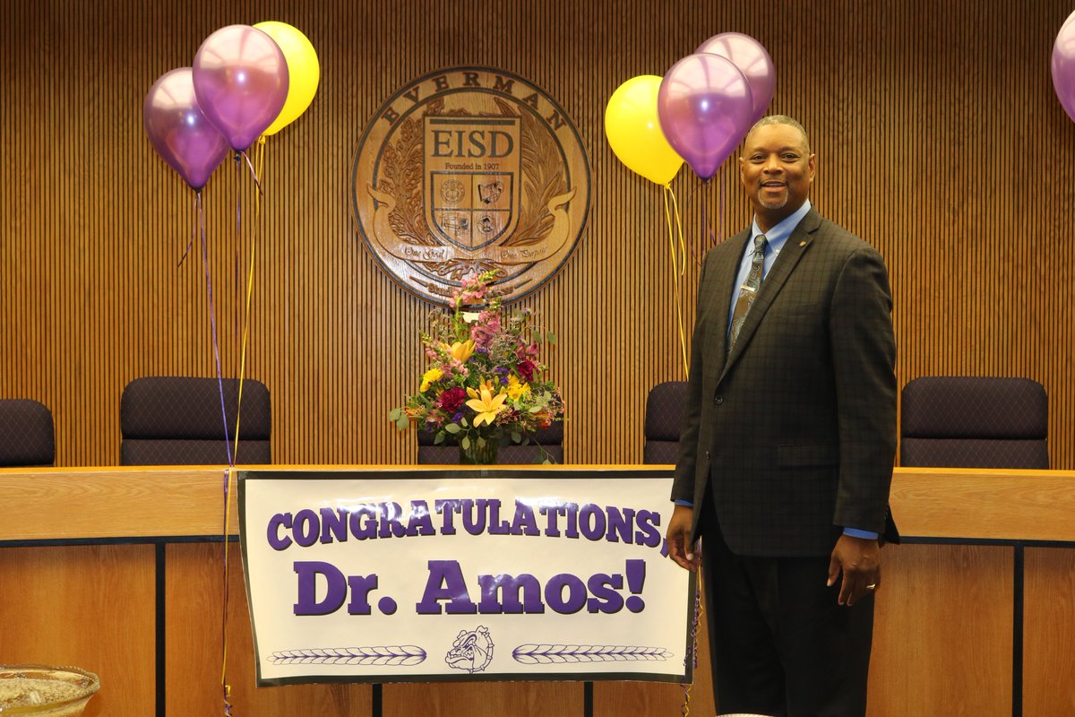 EvermanISD's tweet photo. Congratulations Dr. Amos for earning your Doctor of Education!!!! https://t.co/0xqKnREGr0