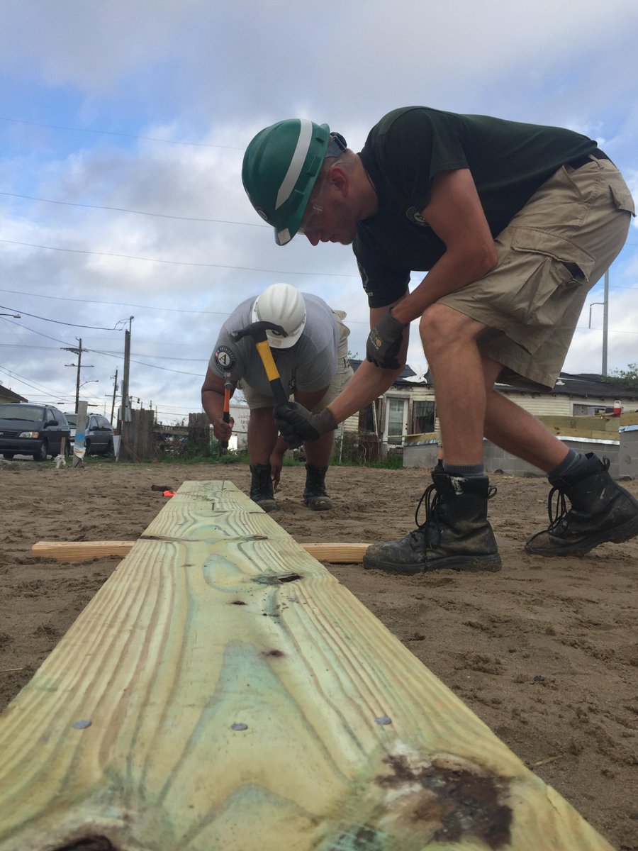 HabitatNOLA's tweet photo. The amazing @AmeriCorpsNCCC #River7 team on site! https://t.co/a1E0fm0ZTq