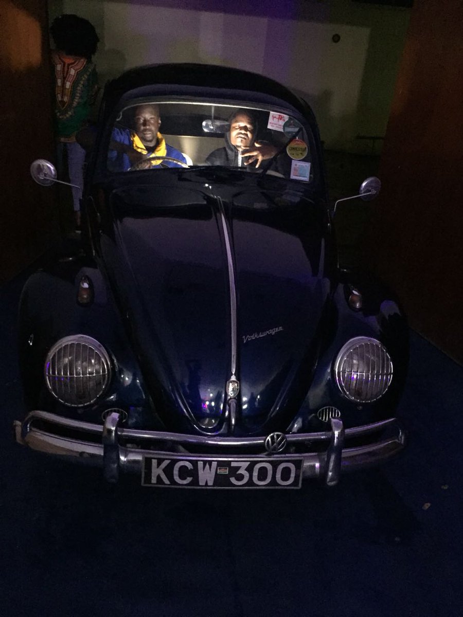 MuJamaica's tweet photo. Baba yao @juacaliGenge checks in with @VWAclub baba yao KCW @waruisa #10ver10 @10over1o @citizentvkenya #oldskooledition #lovevw the show is #lit can't get any better than this big up #eastafricatour2018 https://t.co/RZz3vLH0bc
