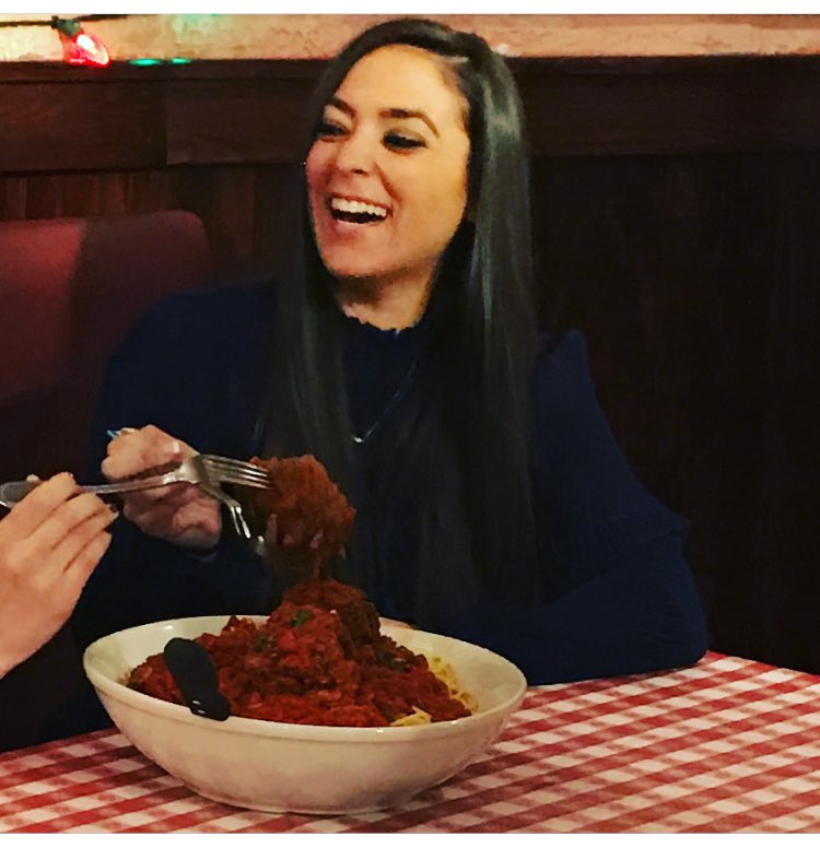 SammiSweetheart's tweet photo. Mhmmm.. Meatballs 😋 #NationalMeatballDay https://t.co/wyiKyg3HZf