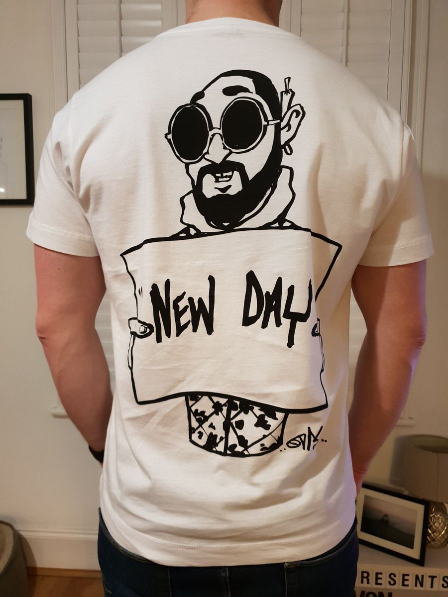 footnotes tweet media