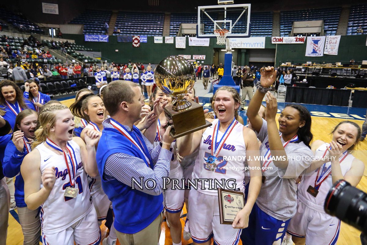 iamrandyjw's tweet photo. Ingomar are the 2018 Class 2A State Champs! Back-to-Back-to-Back. #basktball #hurricaneflash https://t.co/Ika1U9fLXH