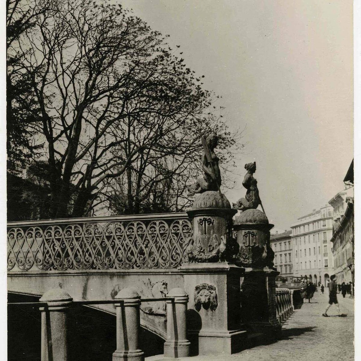 trevisolutions's tweet image. A #milano esiste un #posticino 📌 perfetto per chiedere alla vostra dolce metà di #sposarvi 💍... Un luogo magico con alle spalle una splendida #leggenda......