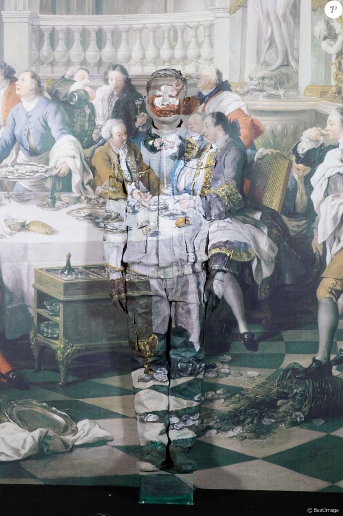 ViviFamily's tweet photo. @nikosaliagas @purepeople @liubolinart 👌🏻 #RevealTheInvisible #invisibleman #Contemporyart #Paris #Ruinart #LiuBolin #artiste https://t.co/D4BqLHktas