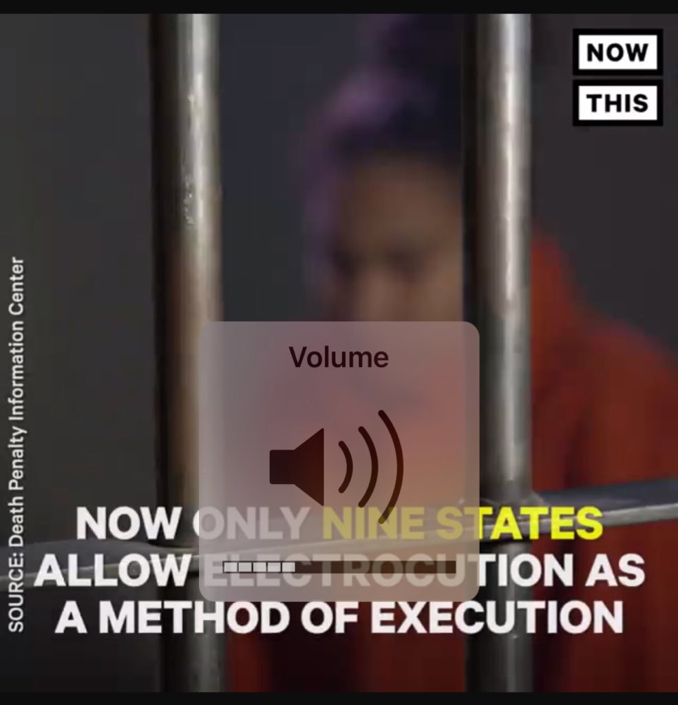 ahumadhumohamed's tweet image. Dear @Apple @AppleSupport I look forward to see a change in volume icon that appears in the middle of the screen in ur next iOS update. Move it a side and make it a bit smaller #iOS #iOS1126 #Jailbreak