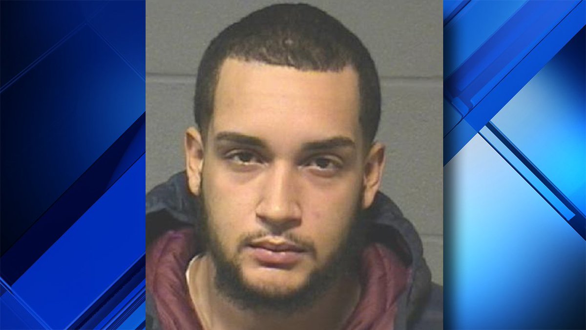 South Florida murder suspect found in dead man's blood-stained car bit.ly/2FEQyyM?utm_so… https://t.co/2BdTup965M