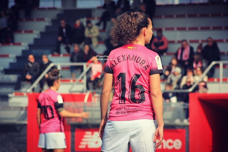 ¡Mañana vuelve la <a href="/ligaiberdrola/">Primera Iberdrola</a>! 😃
⏰ 10.15h
🖥 <a href="/beinsportses/">beIN SPORTS España</a>
¡Vamos equipo! ⚽️💪🏼