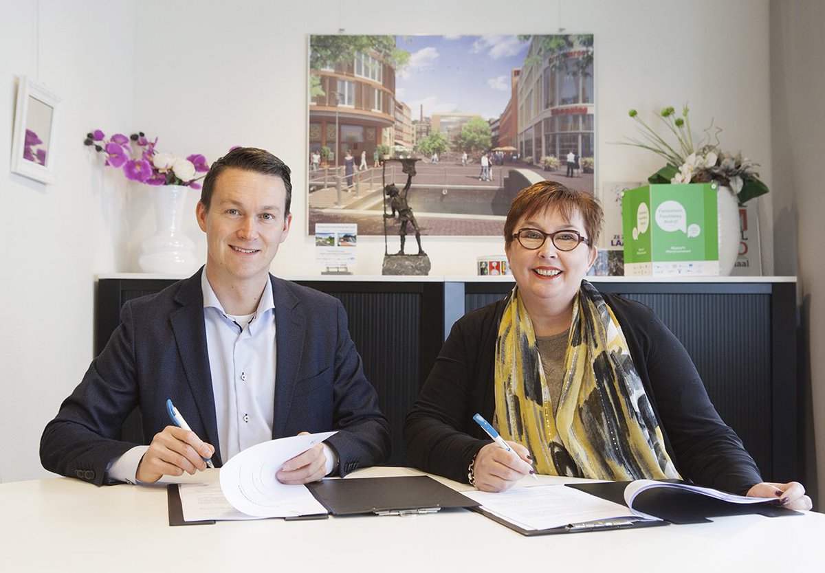 Vandaag het contract mogen tekenen met <a href="/IngeniousVastg/">Ingenious Vastgoed</a> voor de ontwikkeling van blok 14 in Brouwerpoort. Dit is ter hoogte van de voormalige Action. Hier komen ruim 50 appartementen en commerciële ruimte op de begane grond. Weer een stukje centrum in de steigers.