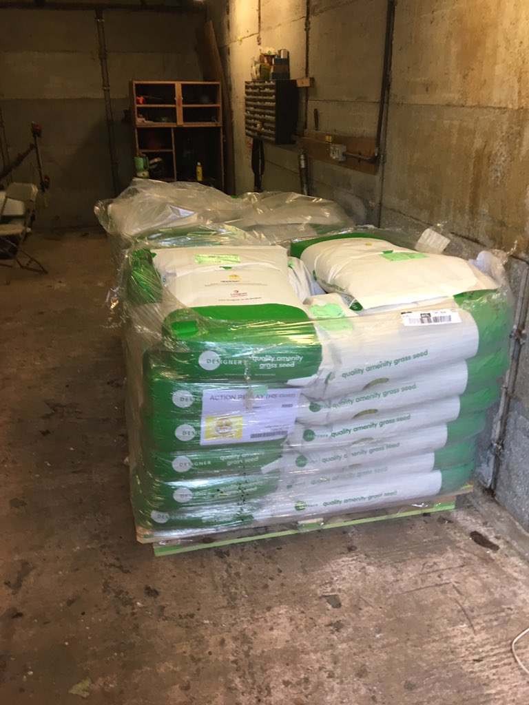 @NeilBak71205916 @indigrowuk Another day, another store full of quality seed.