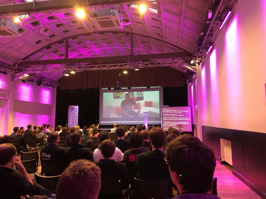 wordpress_fr's tweet photo. Le projet #thinkwp soutenu par #wpfr est live au #WCParis ! @deborahdonnier @Addict2Work https://t.co/LikUeixd0o