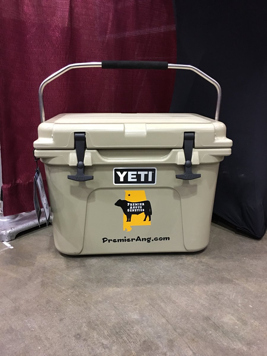 PremierAngus's tweet photo. Bags, glasses, bottles, and a Yeti to give away! Come by and register with us at the #BamaBeefMeet 2018, Booth #8! https://t.co/hOcRsb6nwY