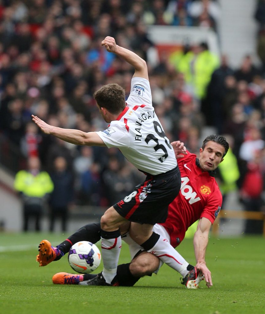 ForzaLiverpooI's tweet photo. Love a Scouse tackle https://t.co/YLqsPtIYh6