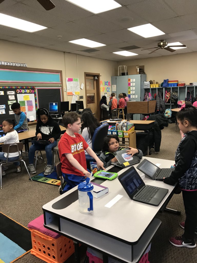 CraddockSydney's tweet photo. Quizlet Live with buddies! https://t.co/EHa6Niz6eE
