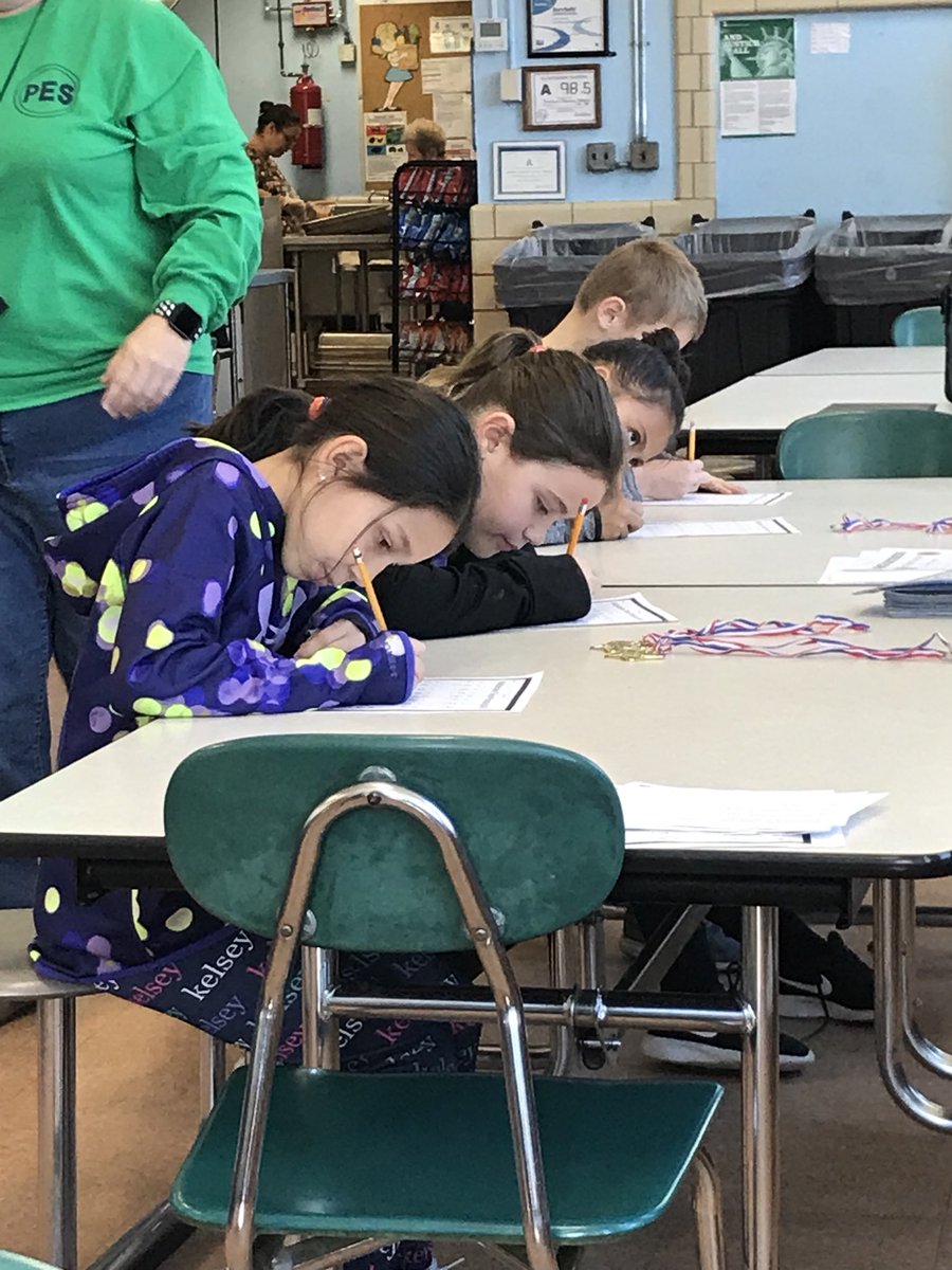 AmeliaGouillon's tweet photo. So proud of these kids! #marchmathness #relentlessPES @ashlee_ciccone https://t.co/vWII0lW23r