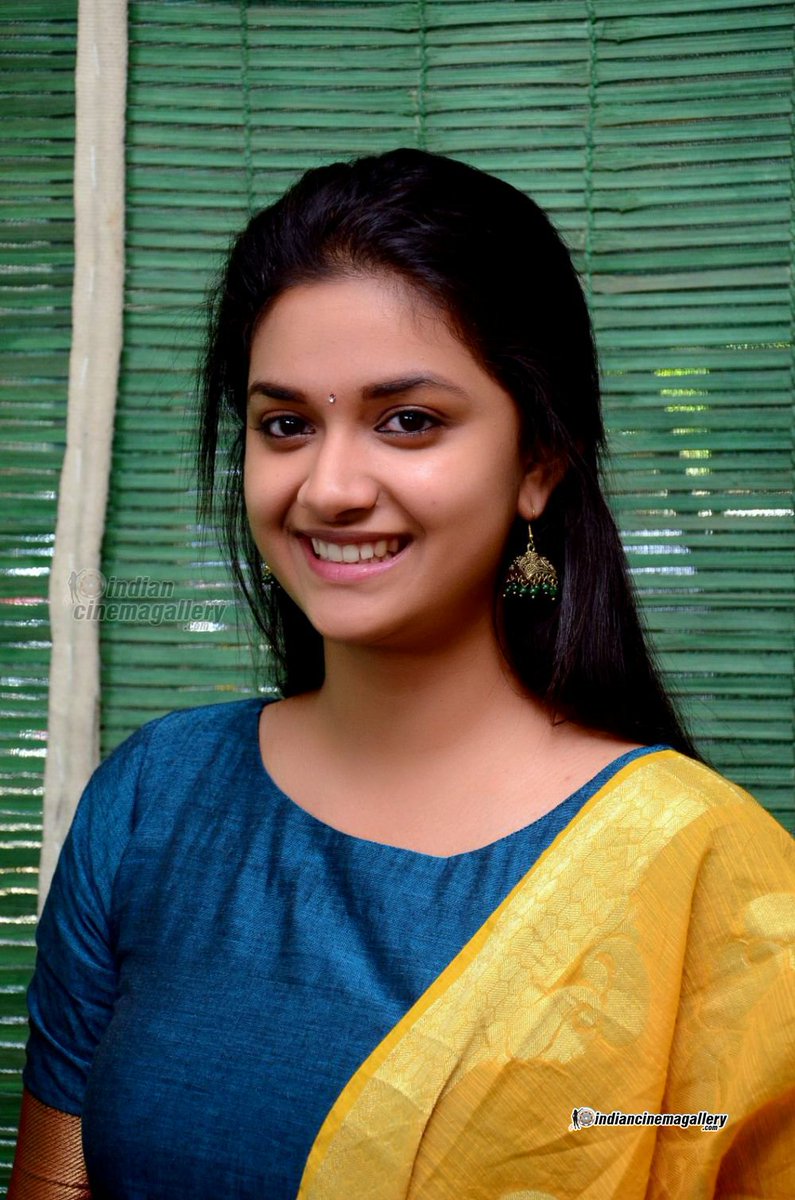KeerthyFansPage's tweet photo. That's Cute Smile 😍😍

@KeerthyOfficial #KeerthySuresh https://t.co/Ps9dTXgu6d