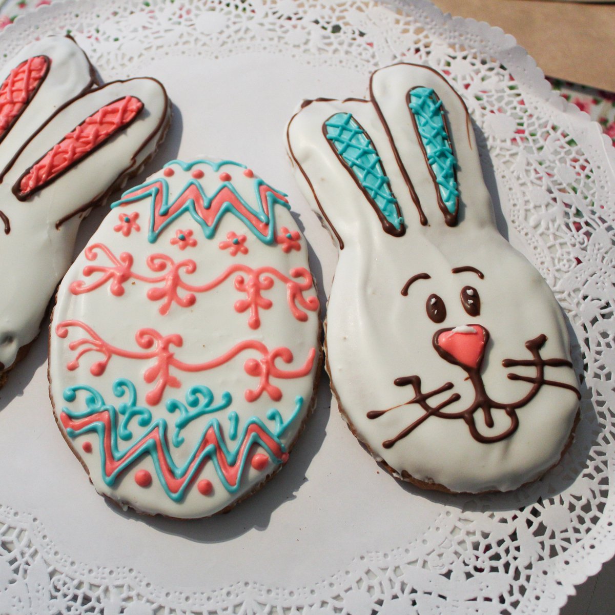 OmiGretchen's tweet image. Honighasenalarm 😆😊 #Conejitos de #miel...#RegióndelosRíos #LonelyPlanetChile #ReposteríadeAntaño #Backenwiefrüher #Repostería #Ranco #Valdiviacl