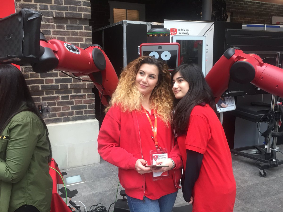 Tuto_App's tweet photo. Outstanding event organised today by @MiddlesexUni So many girls interested in #STEM With over 50 universities present it’s decisions time for students! #nlhe #stem #stemeducation #alevels #university #madeformore #thenextgeneration #exams #education #student #decisions #mdxfair https://t.co/3XwuQ27CGI