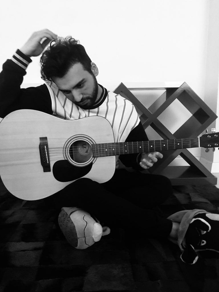 <a href="/emrekaya/">Emre Kaya</a> Yeni şarkılar ..🐞