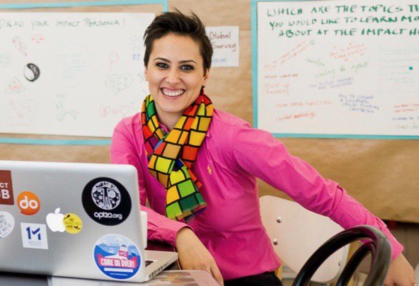 MEnt_EU's tweet photo. She is Andra, proud cofounder of @YCultures an organization which aims at promoting a diverse picture of #migration. Her entrepreneurial journey started in #Romania Read her story on #MEntproject
https://t.co/BtGDZQXW9I https://t.co/fYpIIvBIEg