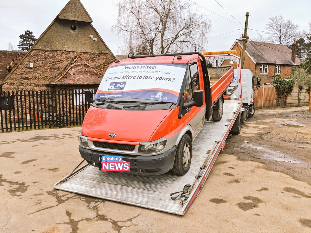 KentPoliceRural's tweet photo. Partnership working today with @maidstonebc Waste Enforcement Team.
2 vehicles seized, £600 in fines issued & further work to be done with @EnvAgency #RuralCrime #PartnetshipWorking #WorkingSmarter #NiceDayForAWalk #OpAssist NL https://t.co/3P3RvaOabj
