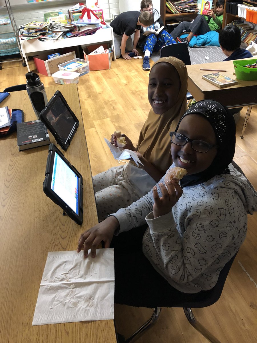MrsBranby's tweet photo. These Wildcats worked really hard this week to earn donuts and buddy reading! So fun to celebrate our successes together. #fridayfun #learningtime #socialtime #balance https://t.co/NTt3ydoQQt