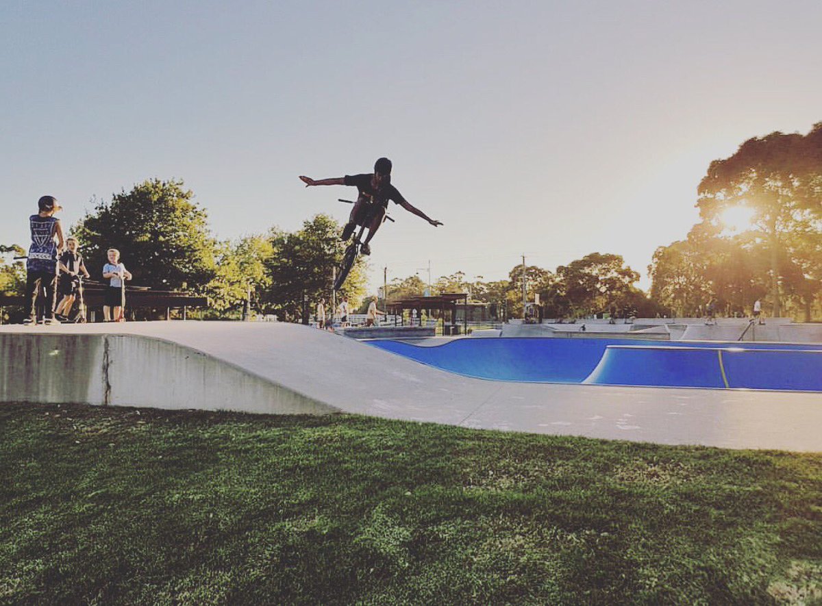 #FridayFeels. If we could ride like Travis Dawkins, this is what we’d be doing today. Jumping for joy. For those of us that can’t ride like Travis though, Orange Seal can still help you #RideMore this weekend. Don’t forget to top off! 

#orangesealed #IRideOrange #BMX