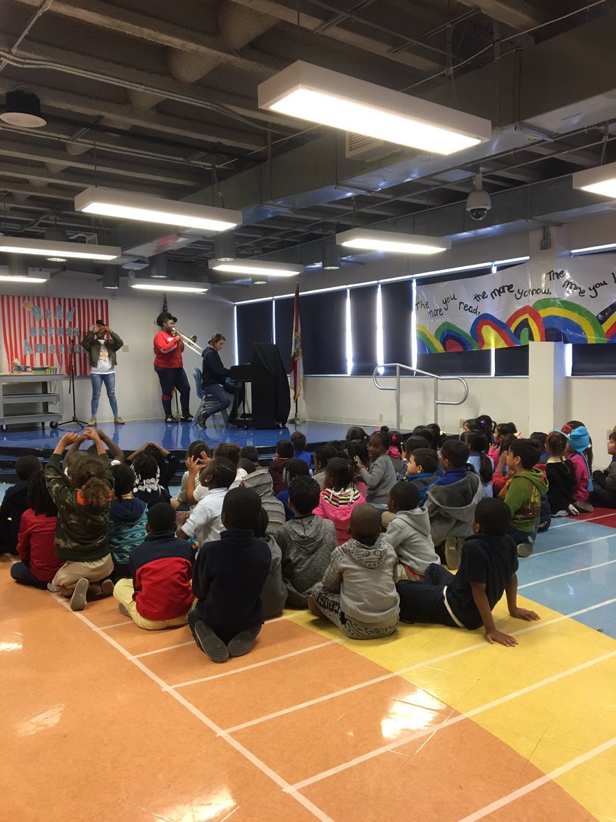 Thank you <a href="/YWPAMONARCHS/">YOUNG WOMEN'S PREP</a> for the annual invitation- Read across America <a href="/MDCPSCentral/">Central Region</a> @MiamiSup