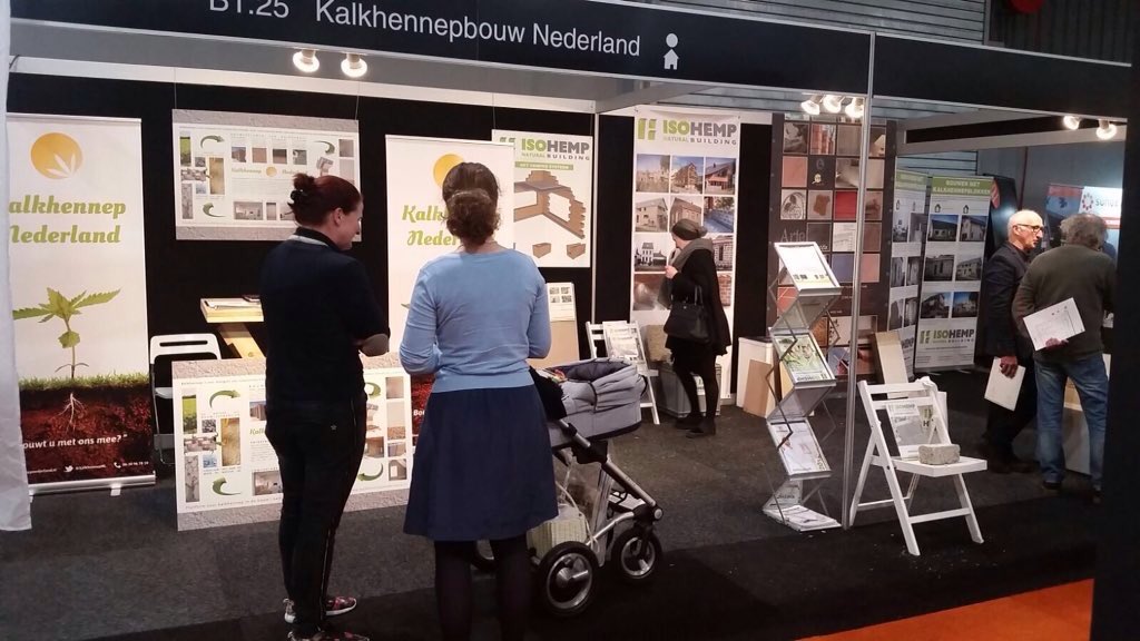 Mooie eerste dag op het kalkhennepplein <a href="/beurseigenhuis/">Beurs Eigen Huis</a>