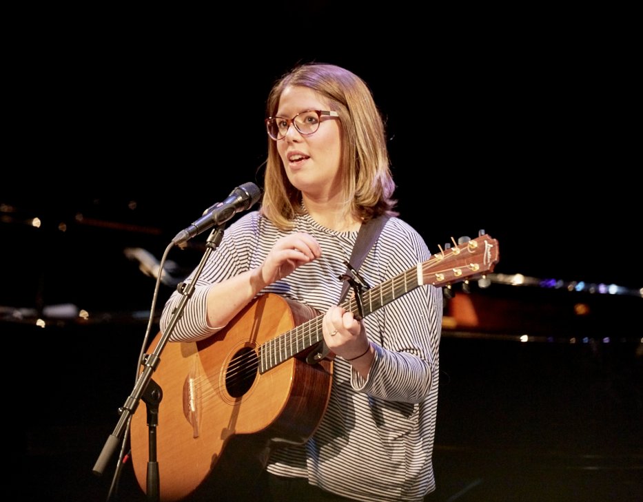 corcorc's tweet photo. Blessed was I amongst women....@womensday @IWorldAcademy @UL MA Songwriting Song Swap.. @niamhreganmusic @CaseyKarancasey @ELangfordMusic @RhiannonGiddens https://t.co/YpkpiDcPyU