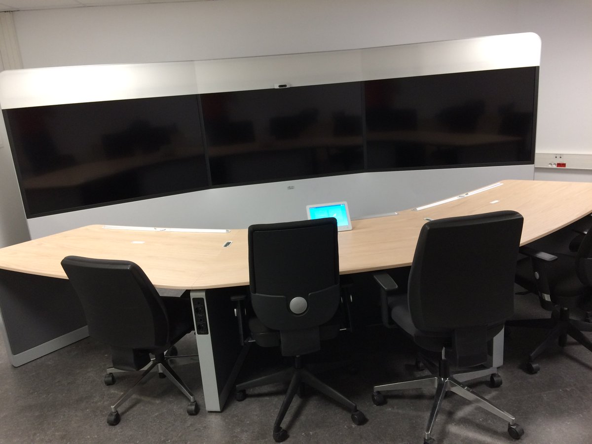 ElitTechno's tweet photo. #CiscoIX5000 le déploiement de salle de #téléprésence immersive 2 la semaine en 1 tps record. #fiers de nos collaborateurs. Vivez l'expérience immersive r en savoir + https://t.co/XRw2mpR4PL @CiscoFrance @elitechno vs accompagnent dans votre #digitalisation #futureofwork https://t.co/QemxjrHg1q
