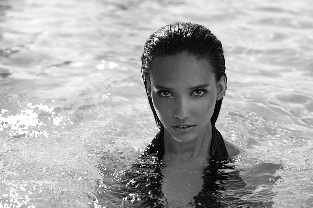 FordModels's tweet photo. #FORDmodels' #CoraEmmanuel for @yslbeauty shot by #LoicPeochStudio with styling by #OmaimaSalem, make up by #AniaGrzeszczuk & hair by #PhilippeMensah https://t.co/THp2fUG0Gn