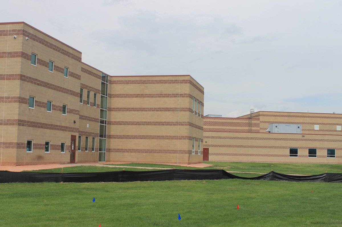 SCHSExpansion's tweet photo. The before and after of E-Wing!! #expansion #construction #schs #svvsd #schsexpansion https://t.co/medM5VXjtA