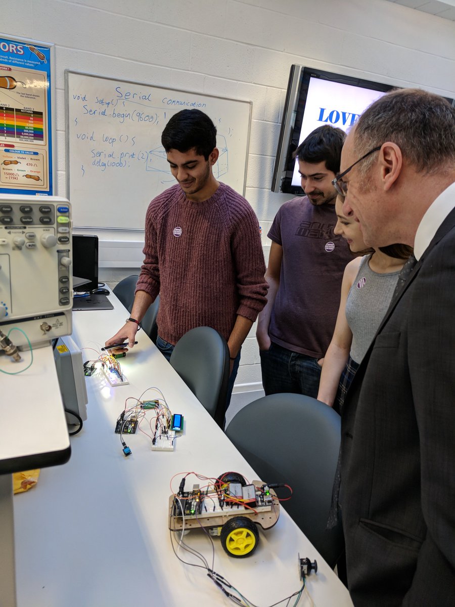 BathUNiLAB's tweet photo. And the Dean of Science @UniofBath @UniofBathSci turned up as well! A great day all round. https://t.co/H5fjwCEUEu