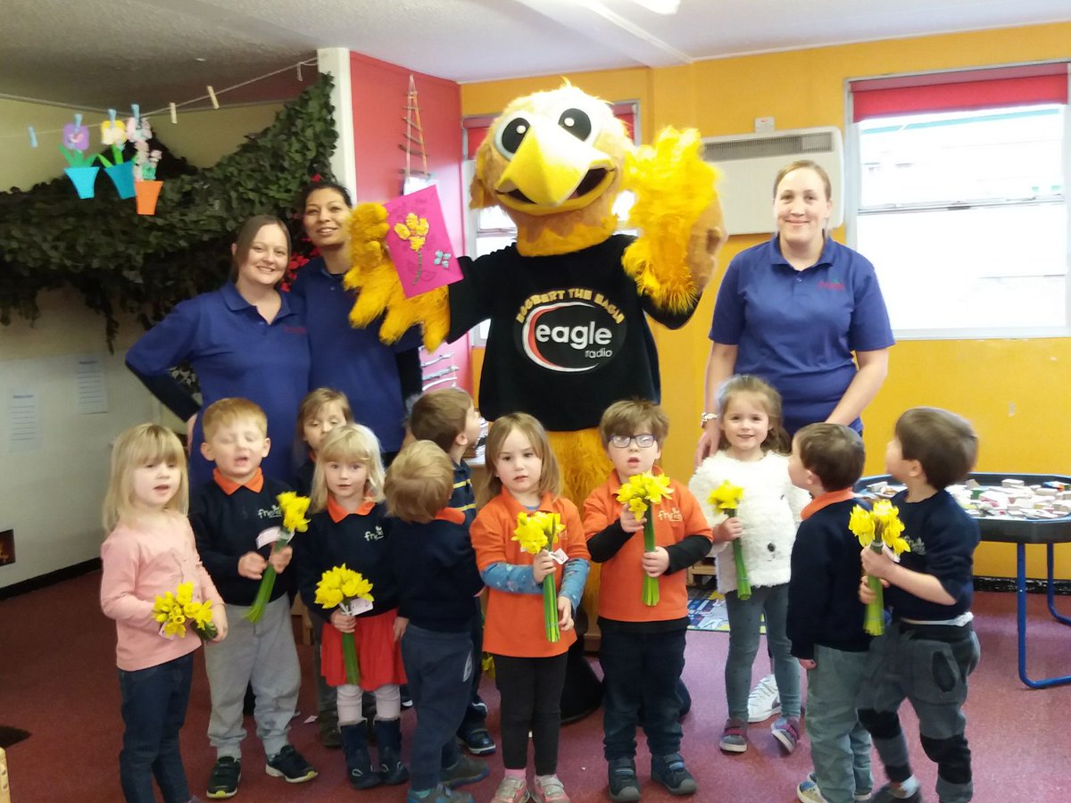 GHRSurrey's tweet photo. Eggy finished his busy day in #Ash at the Friends Forest Nursery. Where all his new friends gave him a lovely thank you card for visiting! 💐 #happymothersday https://t.co/JubDusqabW