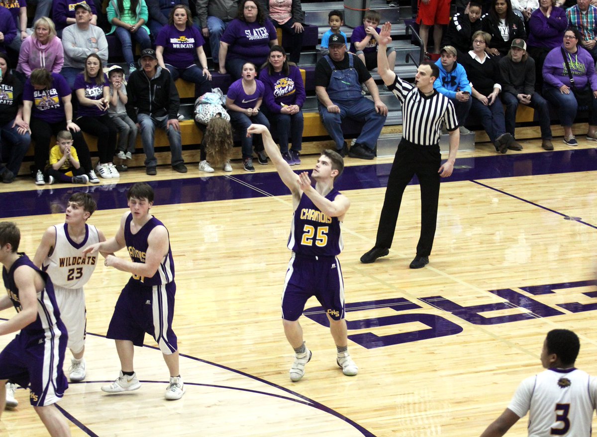 actionjaxon05's tweet photo. Finally went through my photos from Saturday’s Chamois-Slater game. These were among my favorites. The first photo is Charles Roberts as he put up his winning 3-point shot. Yes, he was that wide open. https://t.co/i7UU3iCOev