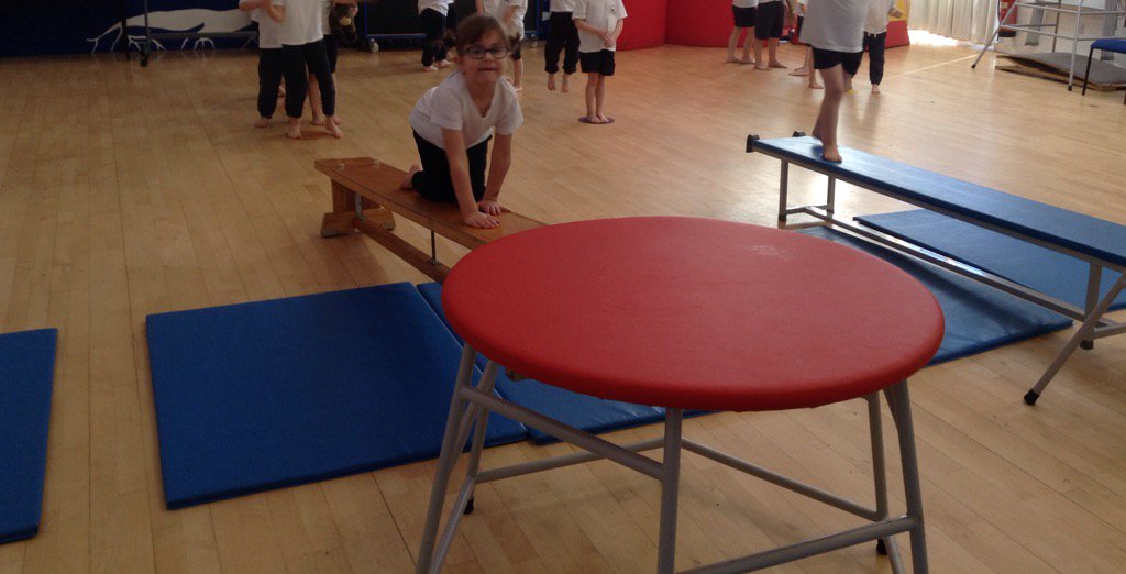 GoodrichCESch's tweet photo. Wrens class have been using their gymnastics skills to travel and balance on apparatus @GoActiveWales1 https://t.co/iPiT1dLZTr