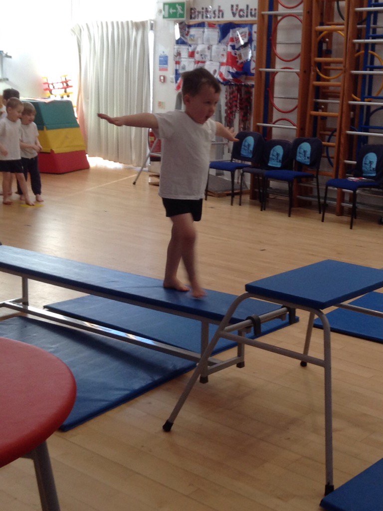 GoodrichCESch's tweet photo. Wrens class have been using their gymnastics skills to travel and balance on apparatus @GoActiveWales1 https://t.co/iPiT1dLZTr
