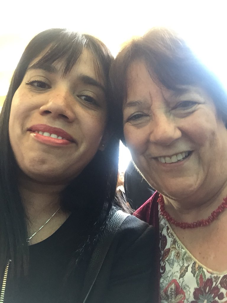 Gracias <a href="/mbachelet/">Michelle Bachelet</a> <a href="/MinistraEduca/">Adriana Delpiano</a>  por no dejarnos fuera <a href="/CerroNaviaCL/">Municipalidad de CerroNavia</a> merece más, mejor educación para nuestros niños  Y jóvenes , mayor calidad de vida para sus familias !!!! <a href="/Mineduc/">Ministerio de Educación</a> Gracias y más gracias por apoyar la iniciativa de <a href="/mtamayor/">Mr unknown</a> 😊