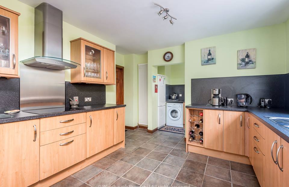 WardhaughPM's tweet photo. Stunning five bedroom family home #forsale in Lawton, set within its own gardens and grounds with magnificent countryside views. Offers over £293,500 Give us a call now on 01241 439 442 to arrange a viewing or visit https://t.co/6G7P0geEjU https://t.co/TRhj8HcUnp
