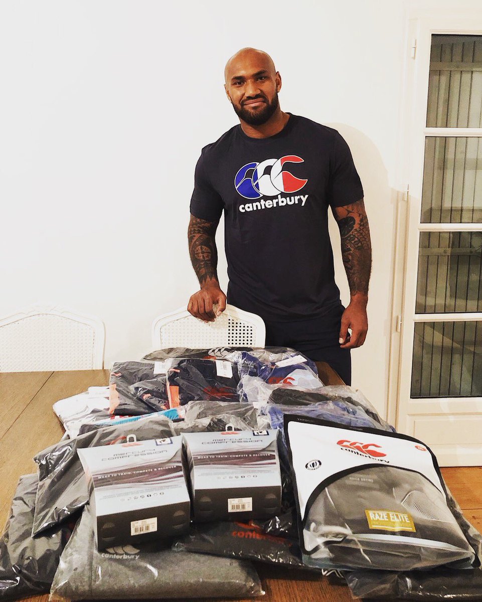 Merci beaucoup <a href="/Canterbury_FRA/">Canterbury France</a> pour les nouvelles affaires, je suis impatient de les porter! 👌🏾❤️✅📦😎.. #tripleC