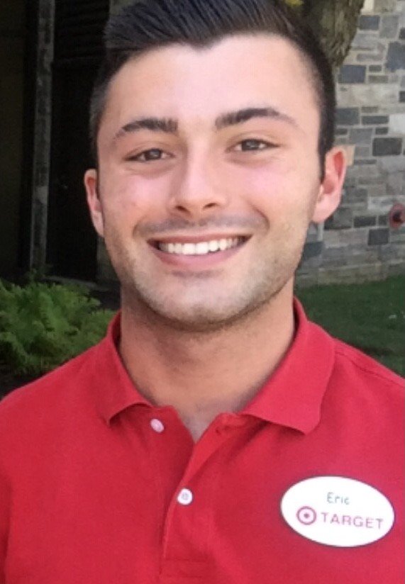 AGwayfay's tweet photo. '17 intern, '18 ETL: 'The extended internship allowed me to learn all the little ins and outs of the store to enhance what I learned during the summer. The teams are so welcoming and fully support that you are there to learn, willingly answering any questions you ever have.' https://t.co/HWTI5o4G6O