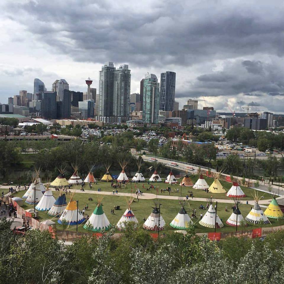ChitkwesuManetu's tweet photo. Calgary, Alberta. This is absolutely amazing. https://t.co/DmnHGzsYKi